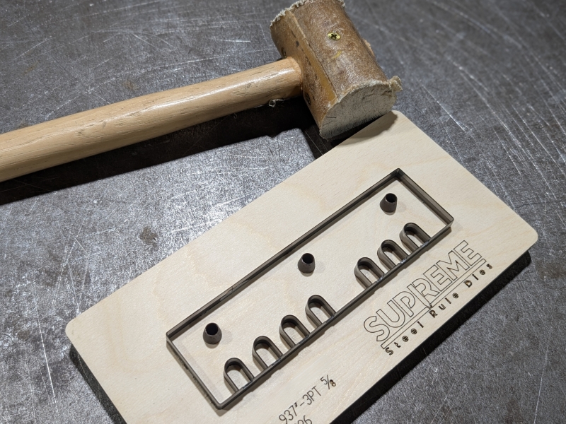 slot-and-hole-punch-gasket-die-02-scaled-1.jpg